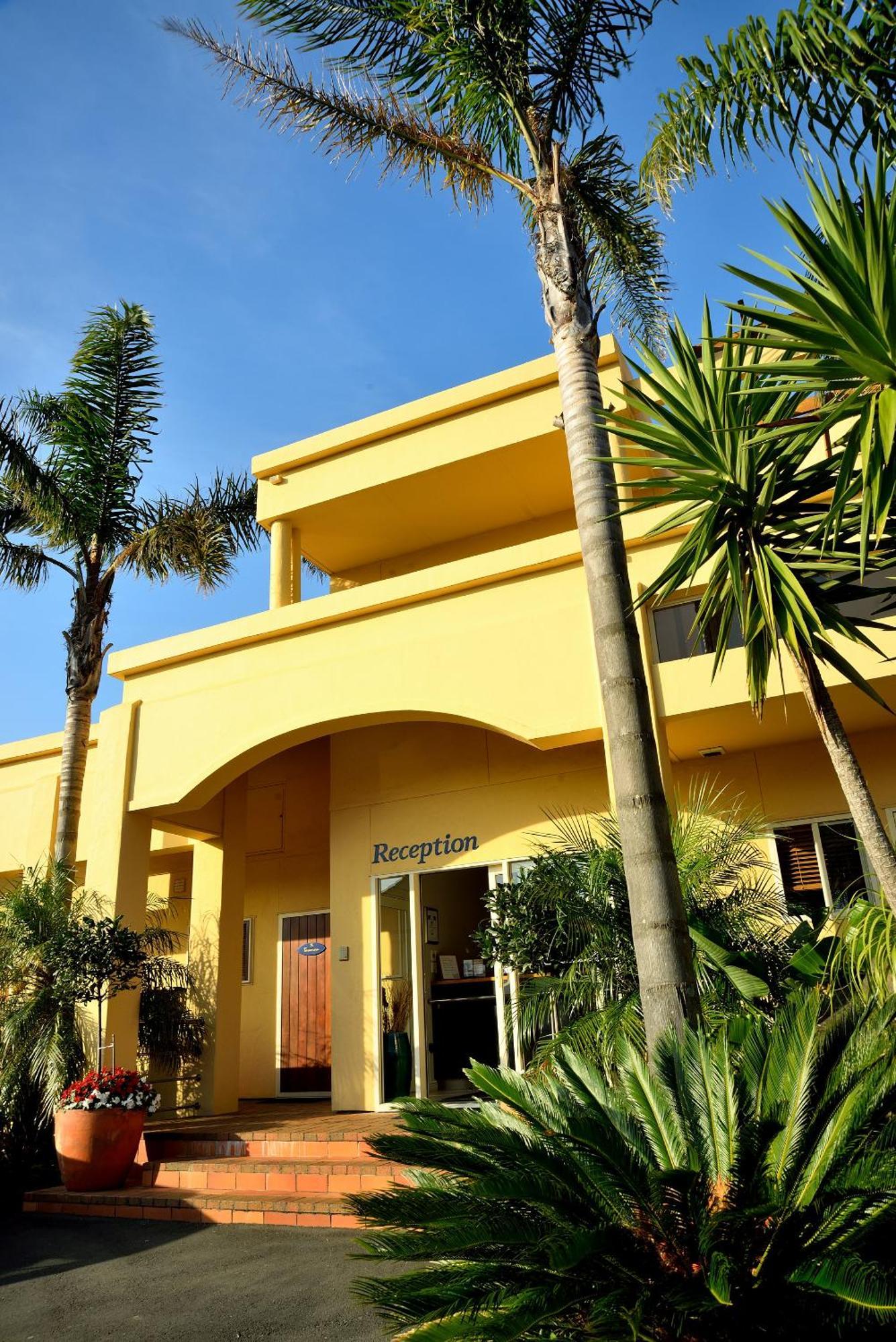 Ocean Beach Motor Lodge Гисборн Экстерьер фото
